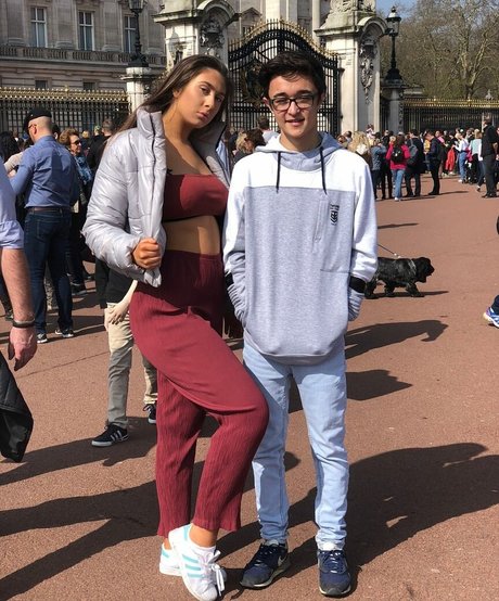 latino onlyfans beautiful images