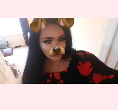 Megan Carys Gomer hd pornstar photo