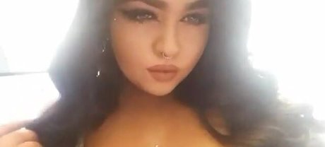 Megan Carys Gomer erotic pornstar pics