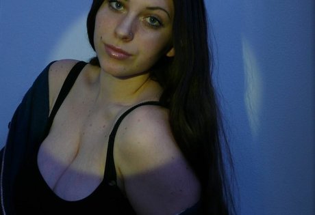 Lily Patrick pornstar nudes pics