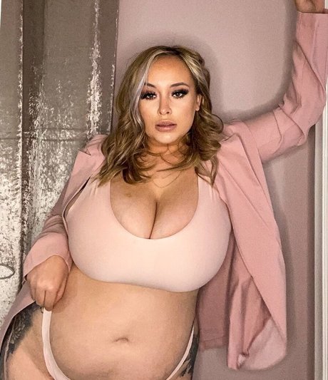 Smophs92 model sex photo