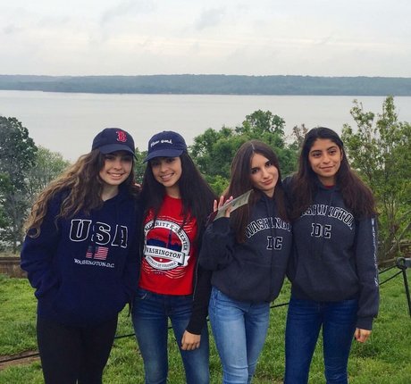 Antoenella high quality actress pic