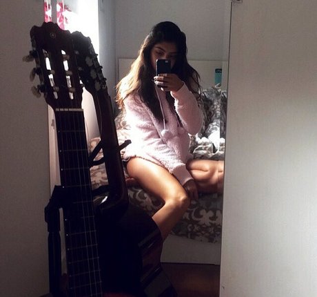 Antoenella hot pornstar gallery