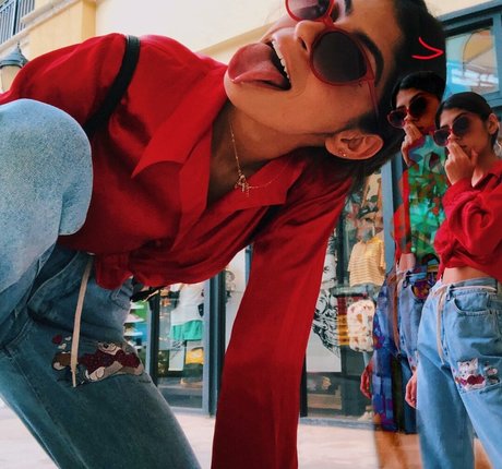 Antoenella model xxx image