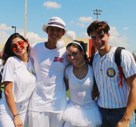 Antoenella free star pictures