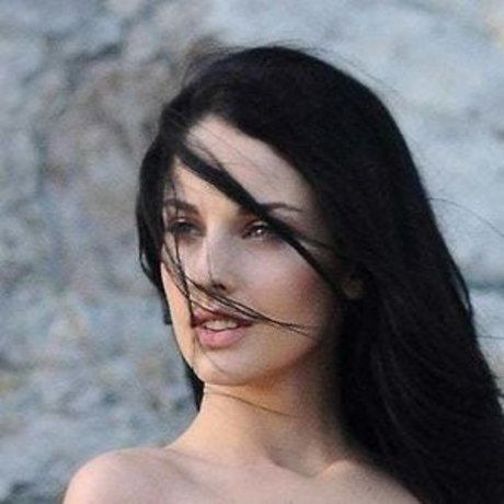 Alla Berger art star image