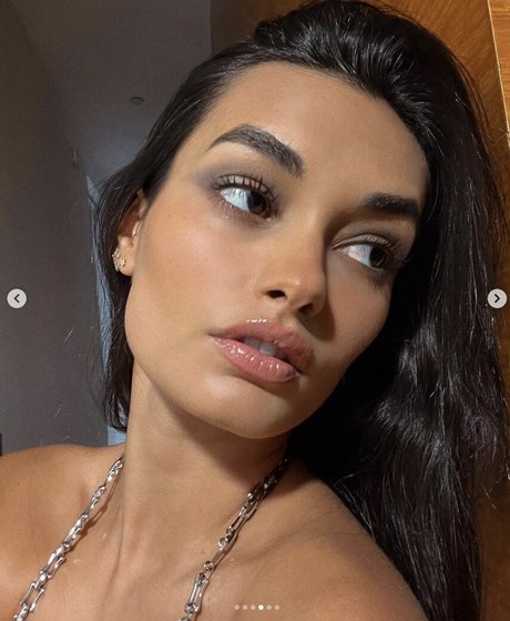Gizele Oliveira porn model images