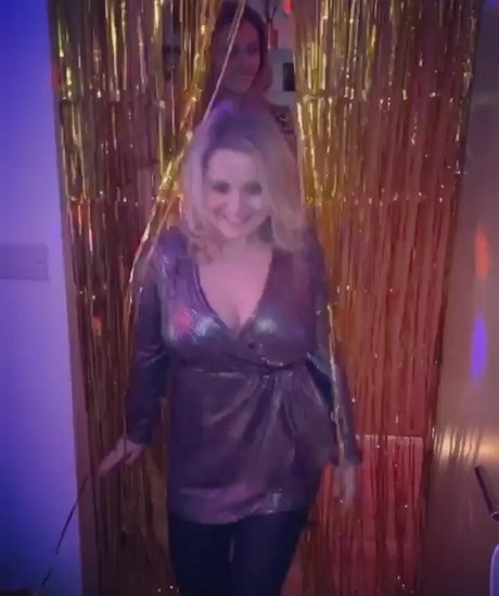 old lady onlyfans beautiful nude photos