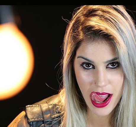 Deia Cassali nude pornstar archive