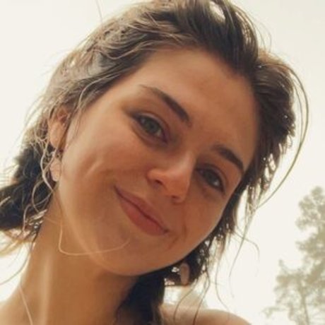 iKarli model sex images