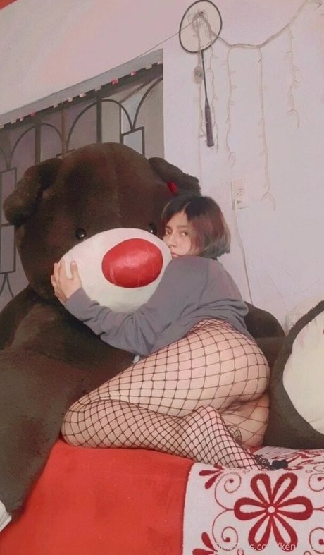 Kenia Jose model porn pictures