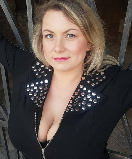 blonde cum onlyfans adult picture