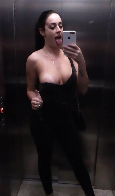 Francieli Rossa nude star gallery