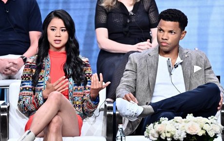 Leah Lewis sexy model pics