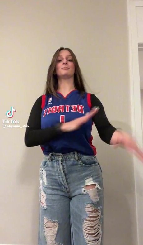 Efiyenia Stavropoulos hd model pic