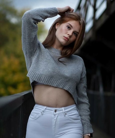 anoukjhn nice actress image