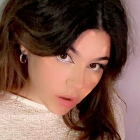 Anissa Heavyn pornstar adult gallery