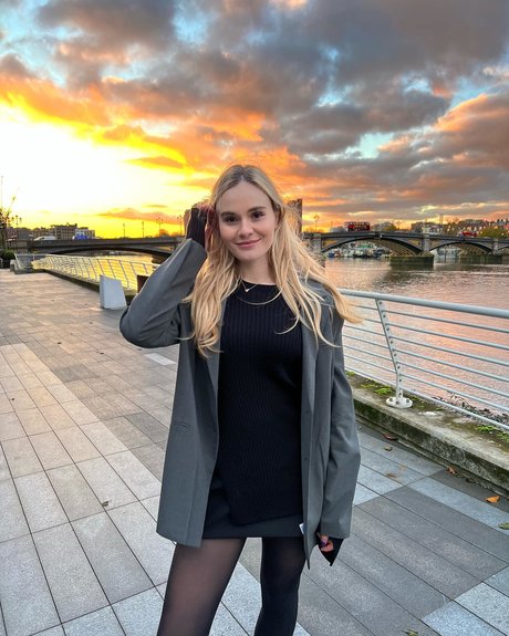 Holly Ramsay star nude images