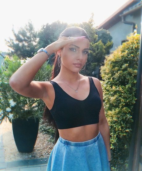 Pamela Borek nice star photos