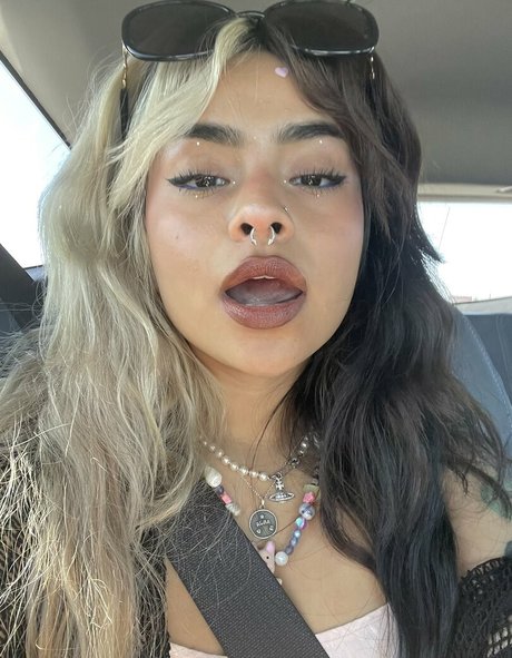 kwenpriv pornographic actress picture