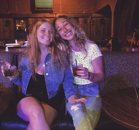 Sammy Jerrard pretty model image