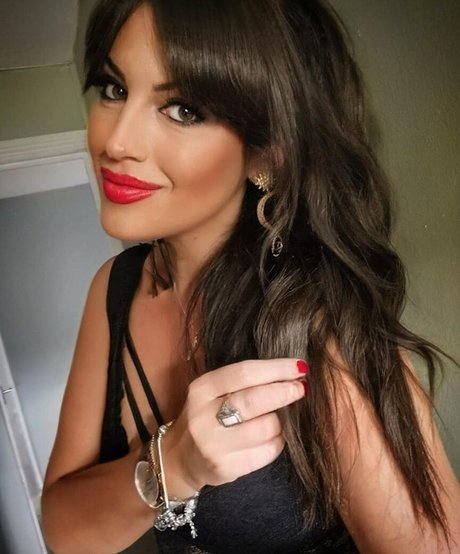 Vicki Walker top model images