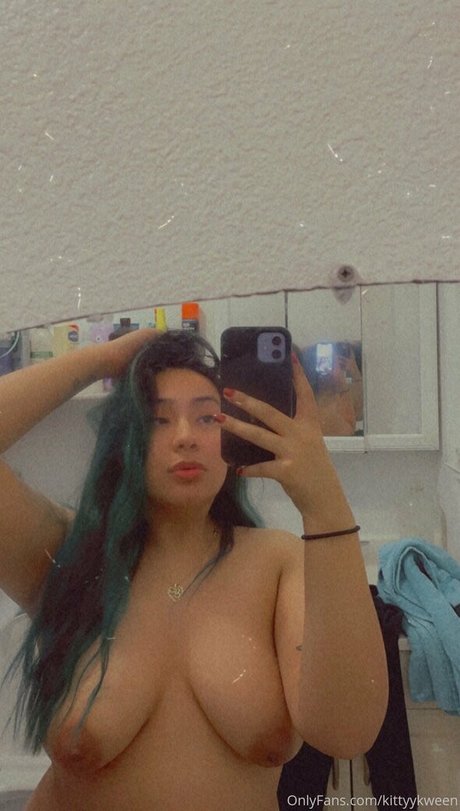 _halloweenlily nudes actress pic