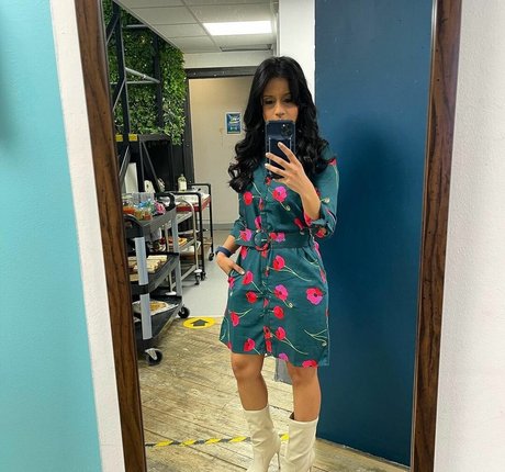 Sonali Shah xxx model photos