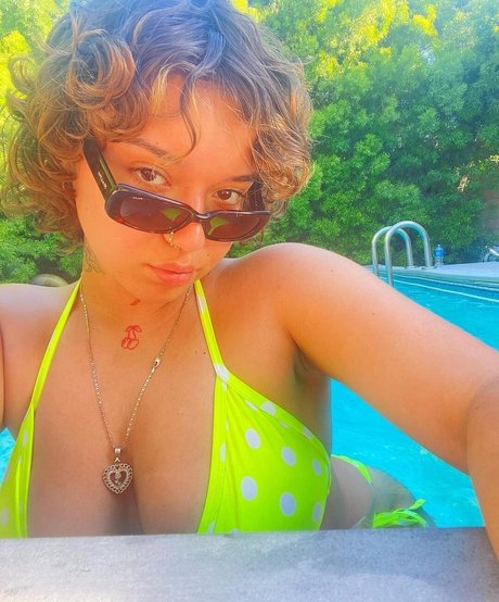 Gualaguna model exclusive picture