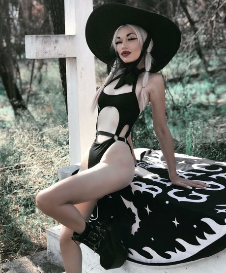 deathcandy nude pornstar image