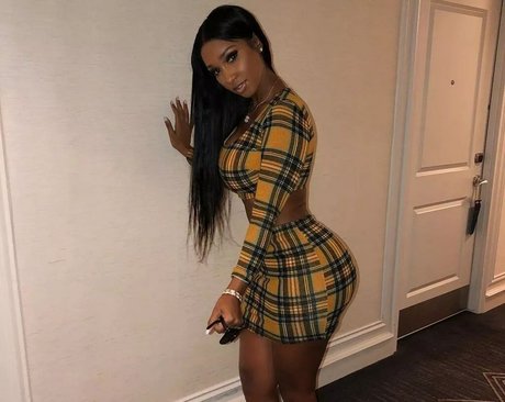 Realamarie sexy actress images