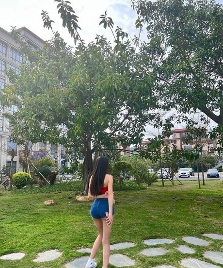 Luna Hwang pornstar hd pic