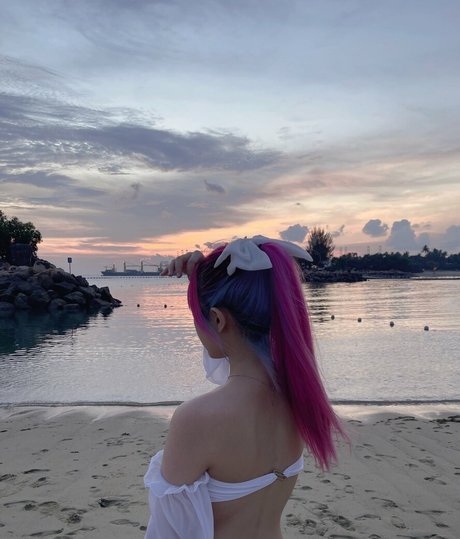 Yuyu Monster art star photos