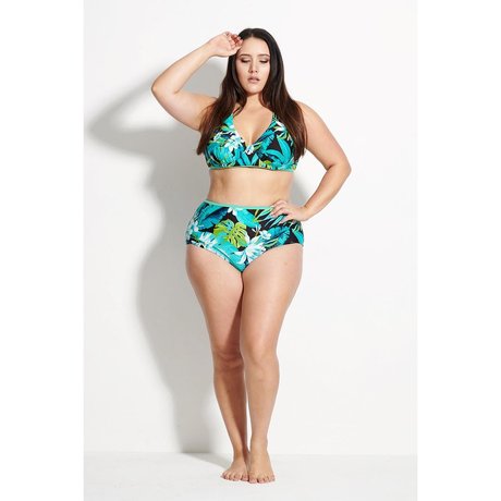 Yasmine MInovski free star archive