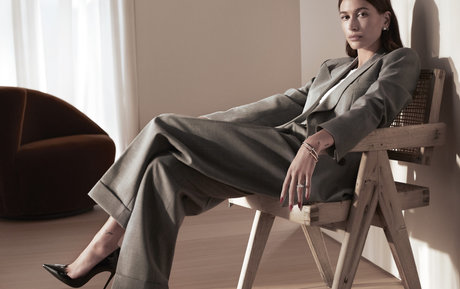 Hailey Bieber top model pictures