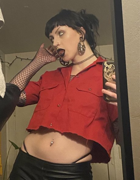 gothbimboxxx nude model archive