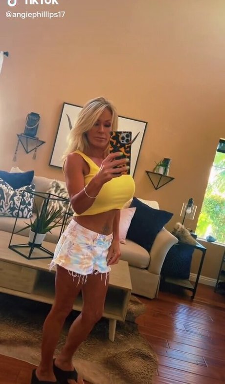 Angie Phillips hd star pics