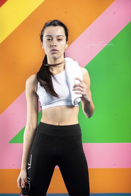 Jordyn Hagan Gaunt free model photo