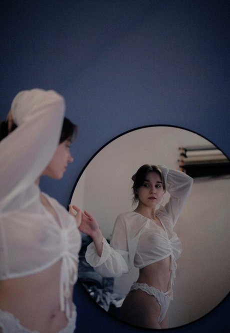 DollHole GrabFuck erotic pornstar pictures