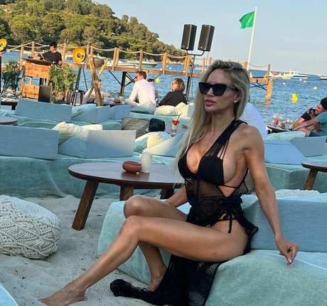 Luciana Salazar star top img