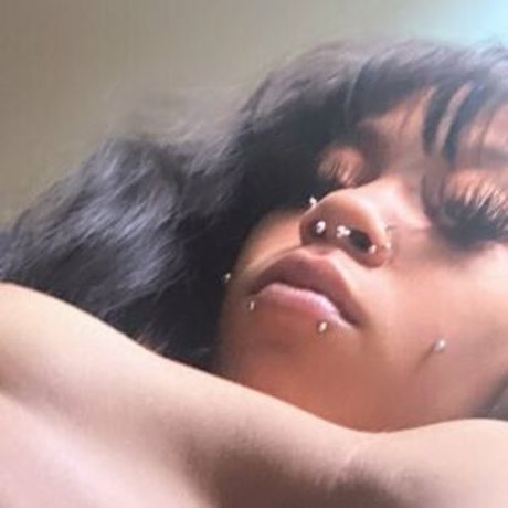 thelyricrae model perfect photo