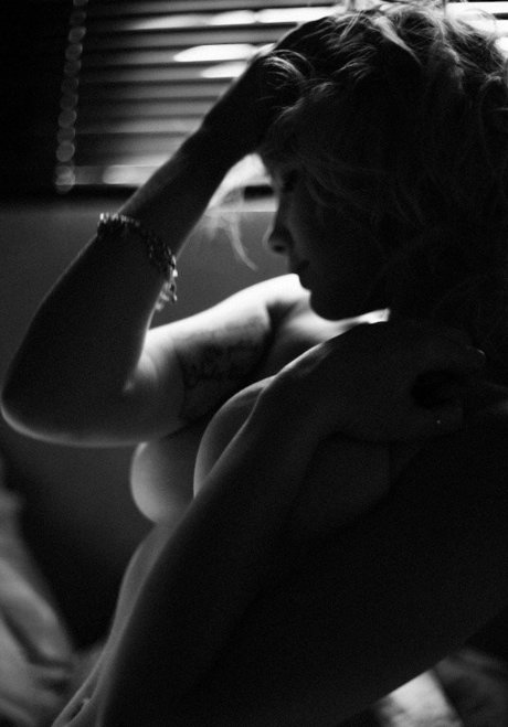 Kinky kimmie porn model gallery