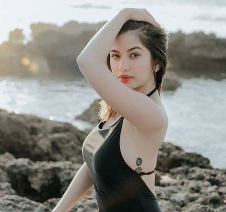 Mara Alberto model high quality pic