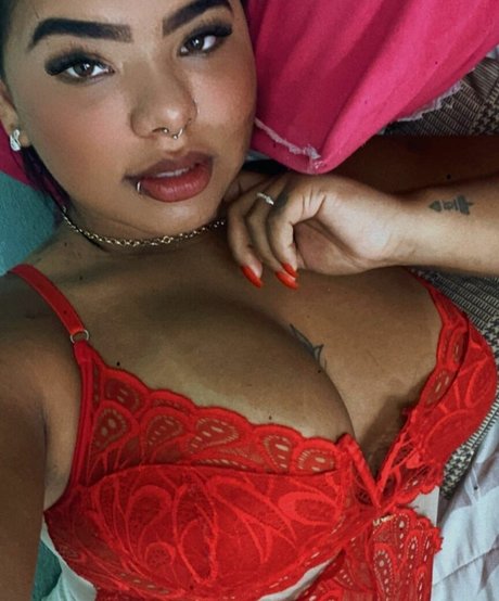 Jasmini Rodrigues model xxx pic