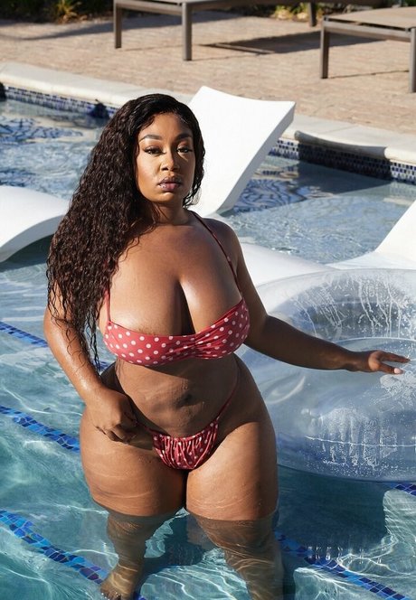 brittney tonee pornstar hd pic