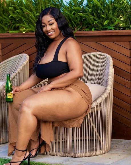 brittney tonee model nudes picture