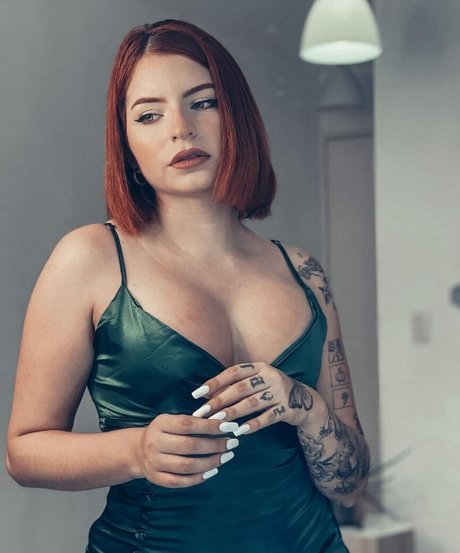 Marianyyaa model porn image