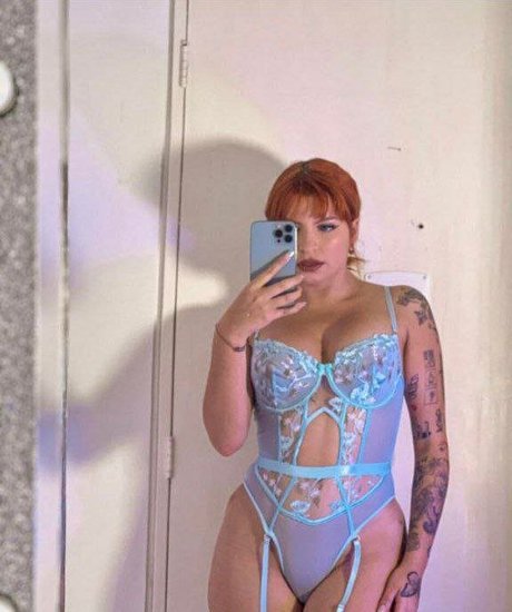 Marianyyaa model exclusive image