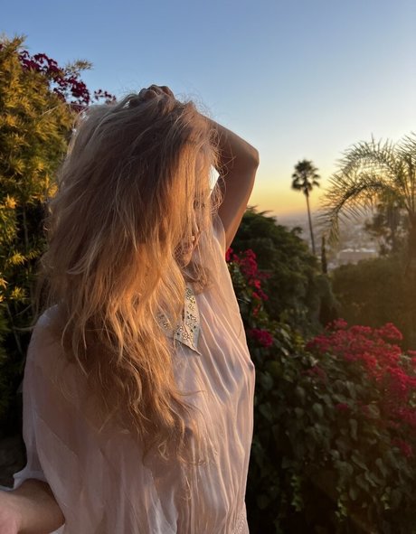 Nora Segura hd star photos