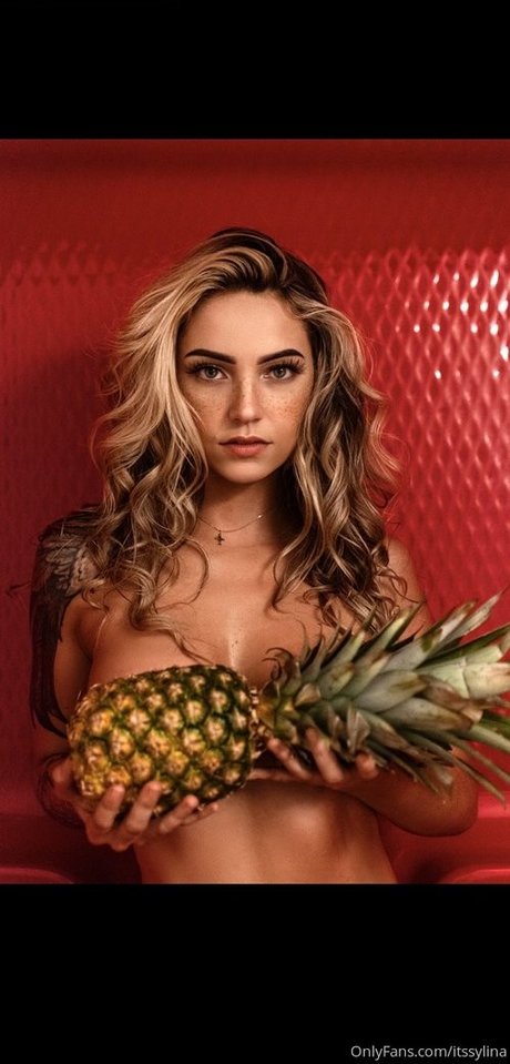 Sylina Ruiz star xxx pics